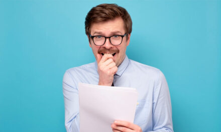 Les gestes réflexes : apprendre à les contrôler pour mieux maîtriser son image !