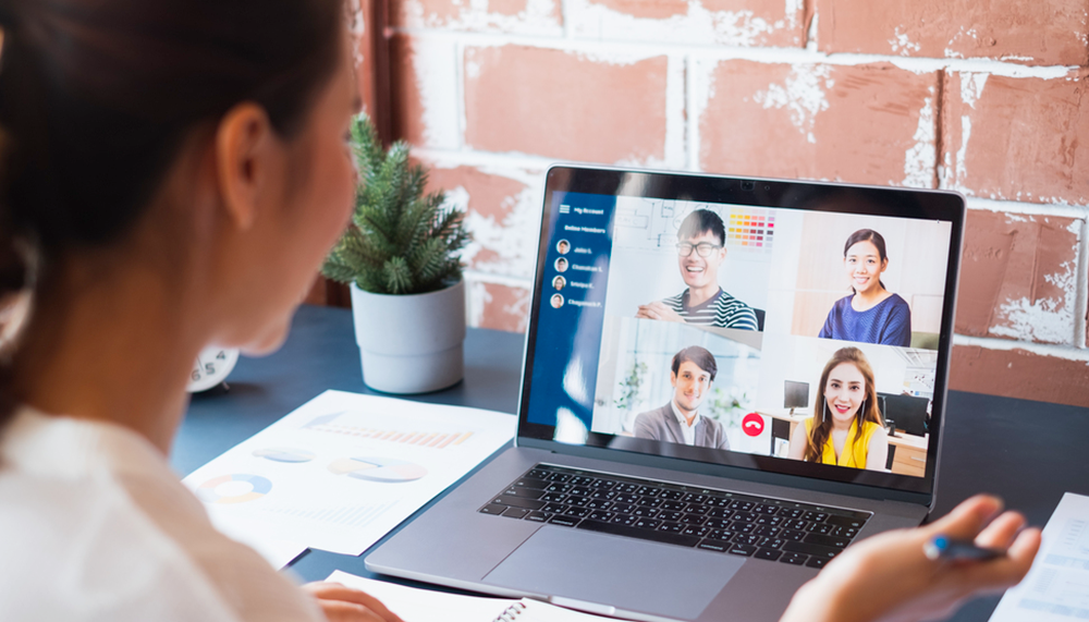 Comment faire pour… optimiser ses réunions virtuelles et « garder » son public ?